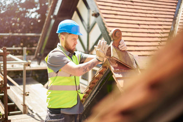 Best Residential Roofing Contractor  in Maple Bluff, WI